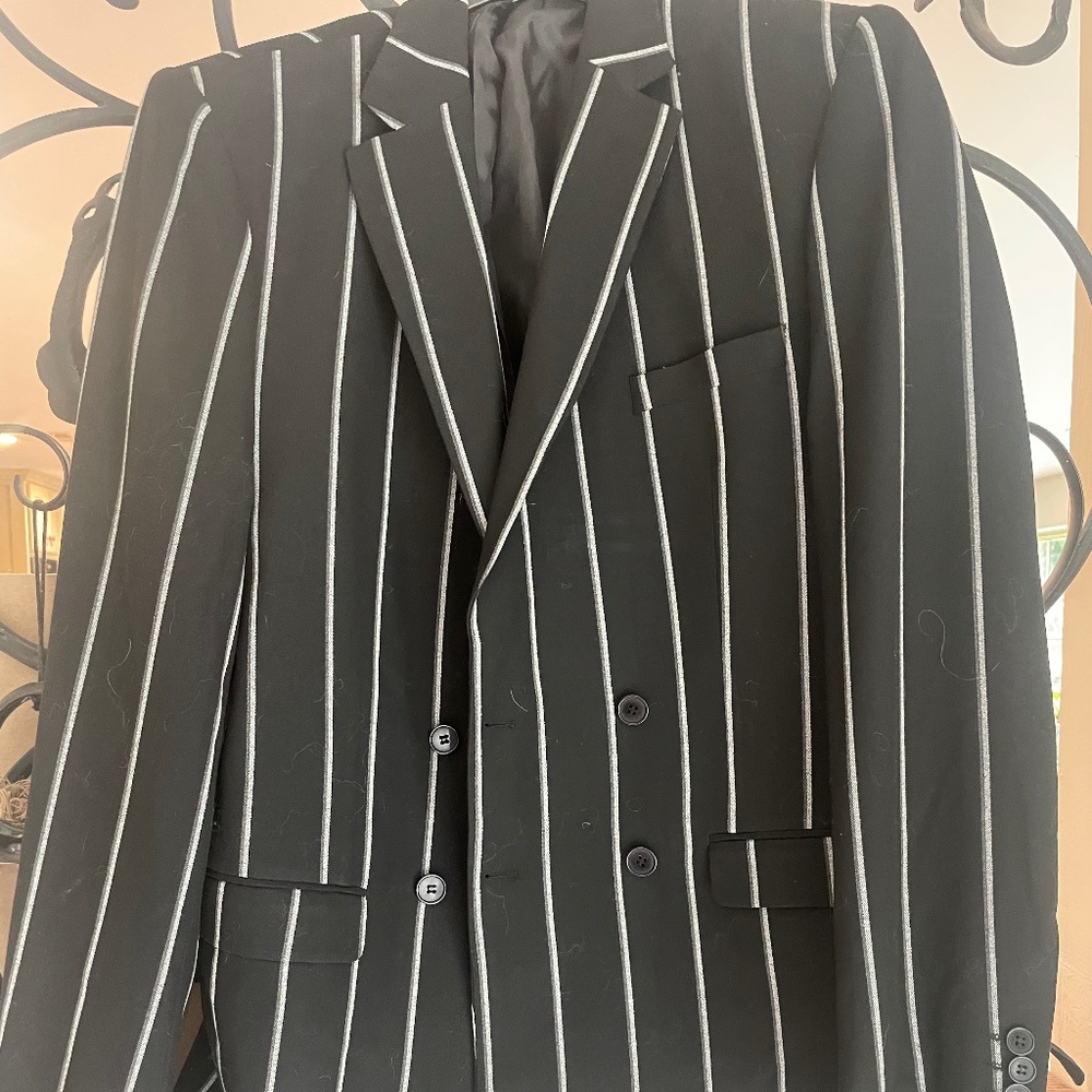 Men's black and white modern striped dress suit, skinny leg, size 42